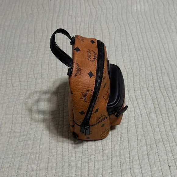 MCM Cognac and Black Backpack mini - Picture 4 of 5